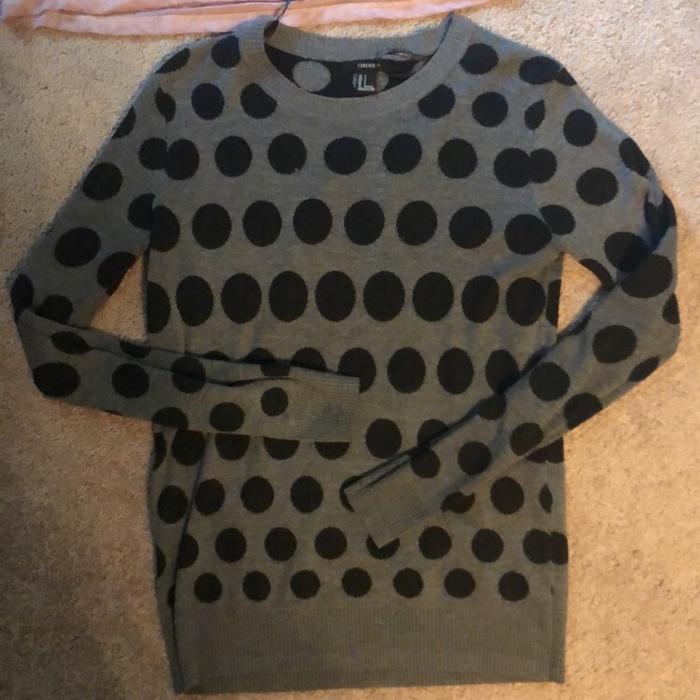 Forever 21 size small sweater